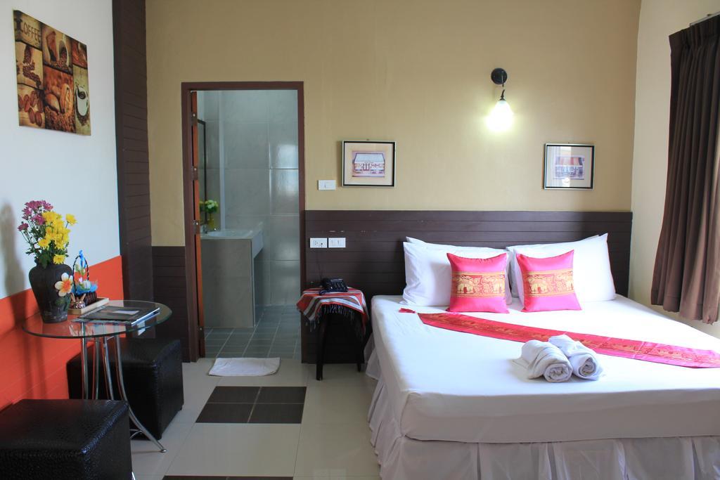 Mook Anda Hotel Phuket ภายนอก รูปภาพ