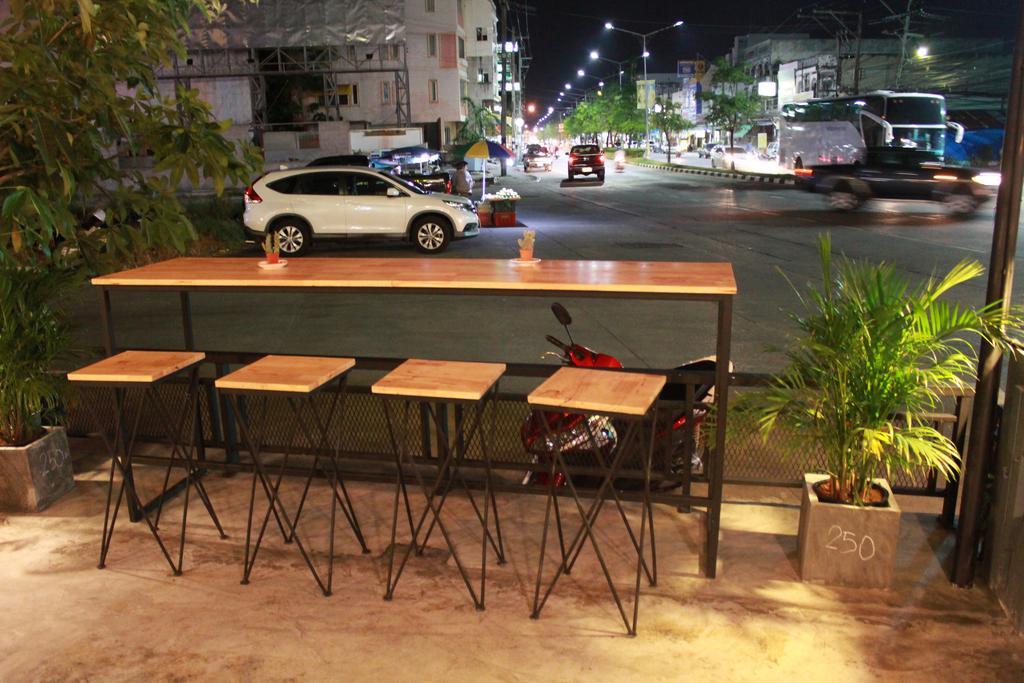 Mook Anda Hotel Phuket ภายนอก รูปภาพ